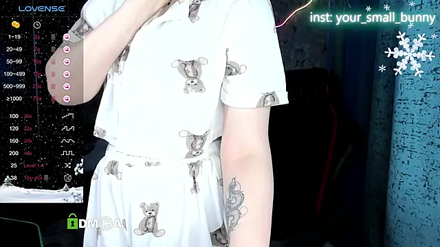 Your small bunny online show from 01-17-26, 01:32