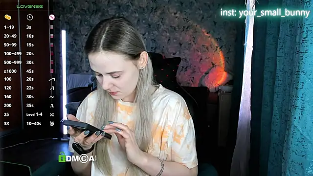 Snapshot of Your_small_bunny chatting on 05-05-26, 02:08 Your small bunny online show from 05-05-26, 02:08
