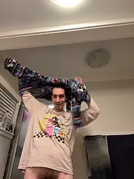 tallnerdyguy online show from 05-26-26, 03:57