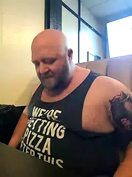 Snapshot of Strong_Bear89 chatting on 12-17-24, 09:16 Strong Bear89 online show from 12-17-24, 09:16