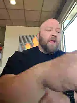 Snapshot of Strong_Bear89 chatting on 12-18-24, 07:19 Strong Bear89 online show from 12-18-24, 07:19