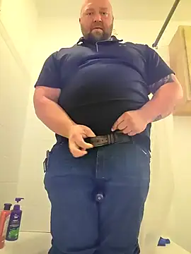 Snapshot of Strong_Bear89 chatting on 02-08-25, 09:13 Strong Bear89 online show from 02-08-25, 09:13