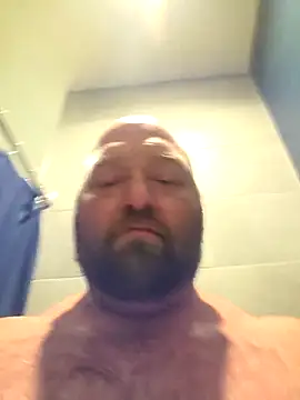 Snapshot of Strong_Bear89 chatting on 03-01-25, 09:51 Strong Bear89 online show from 03-01-25, 09:51