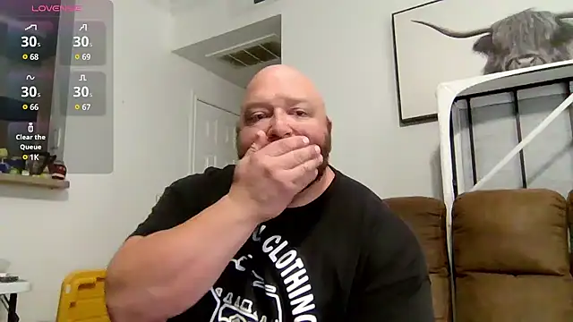 Snapshot of Strong_Bear89 chatting on 03-07-25, 07:27 Strong Bear89 online show from 03-07-25, 07:27