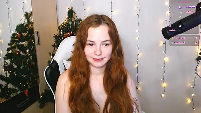 Snapshot of Fox_Lisa chatting on 12-24-24, 12:33 Fox Lisa online show from 12-24-24, 12:33
