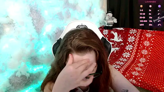 Snapshot of Fox_Lisa chatting on 01-11-25, 02:58 Fox Lisa online show from 01-11-25, 02:58