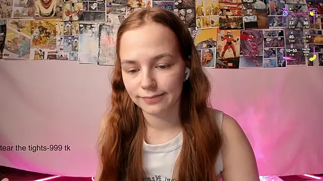 Snapshot of Fox_Lisa chatting on 10-13-25, 07:58 Fox Lisa online show from 10-13-25, 07:58