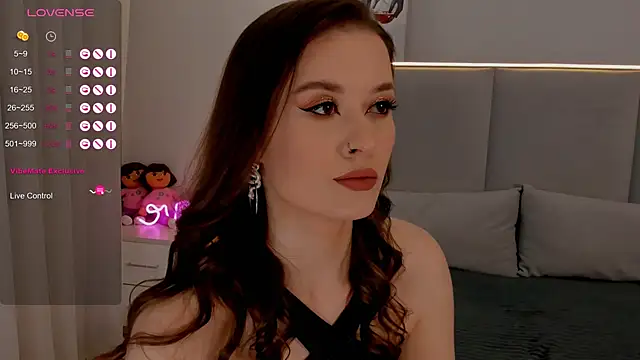 Snapshot of Emeli_Love chatting on 02-23-25, 05:23 Emeli Love online show from 02-23-25, 05:23