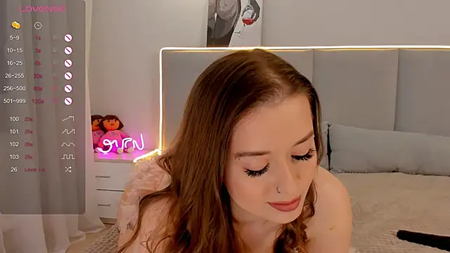 Snapshot of Emeli_Love chatting on 03-02-25, 08:27 Emeli Love online show from 03-02-25, 08:27