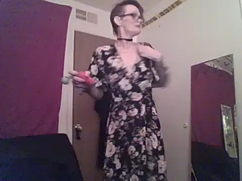 Snapshot of ivylee31 chatting on 12-04-24, 01:58 ivylee31 online show from 12-04-24, 01:58