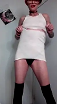 Snapshot of ivylee31 chatting on 01-03-25, 03:16 ivylee31 online show from 01-03-25, 03:16