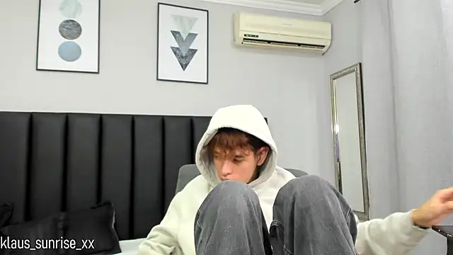 KLAUS SUNRISE XX online show from 02-01-25, 07:05