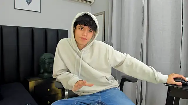 KLAUS SUNRISE XX online show from 02-22-25, 06:28