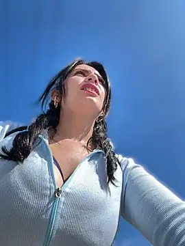 Alysson-- online show from 04-27-26, 01:53