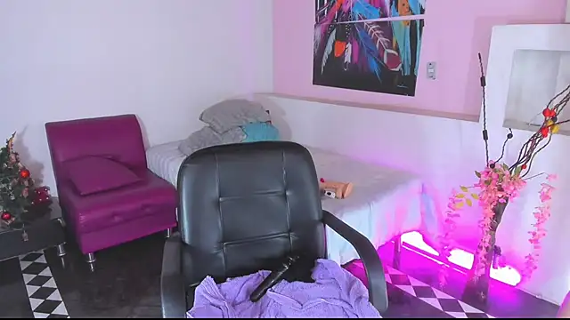 lunoxx  online show from 12-29-24, 01:28