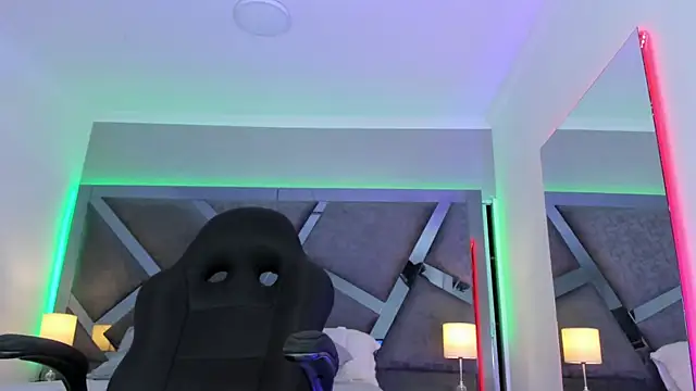 AmberiniHoffman online show from 03-07-25, 11:40