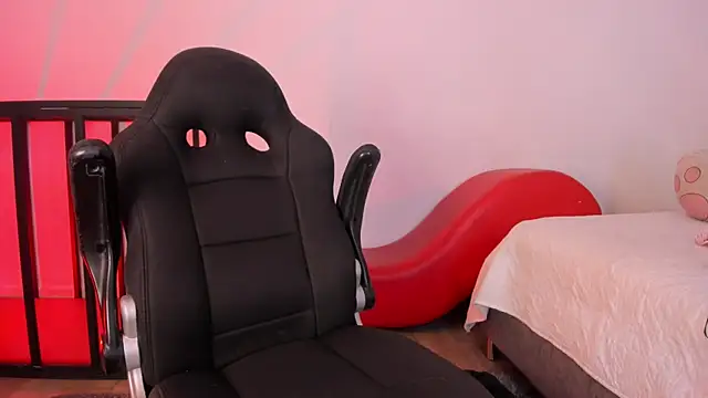 AmberiniHoffman online show from 02-14-26, 11:51