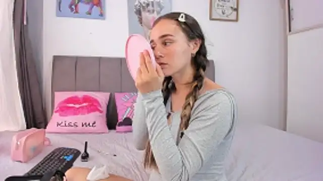 naughtyloverss online show from 12-17-25, 03:51