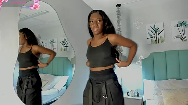 Khenta Michells online show from 02-10-25, 04:58