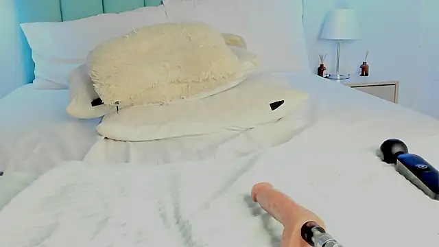 Khenta Michells online show from 02-27-25, 01:17