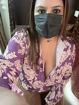 Snapshot of Reena_Darlinggg chatting on 01-07-25, 06:16 Reena Darlinggg online show from 01-07-25, 06:16