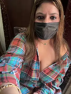 Snapshot of Reena_Darlinggg chatting on 01-09-25, 06:27 Reena Darlinggg online show from 01-09-25, 06:27