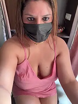Snapshot of Reena_Darlinggg chatting on 01-30-25, 06:46 Reena Darlinggg online show from 01-30-25, 06:46
