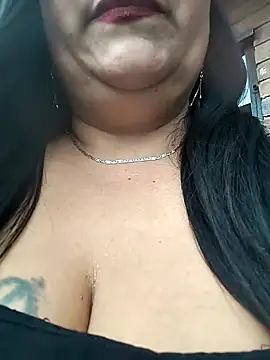 sara pineros online show from 03-20-25, 04:53