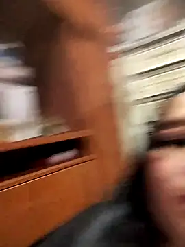 sara pineros online show from 10-27-25, 11:09