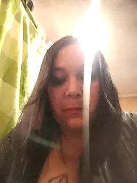 sara pineros online show from 11-19-25, 07:58