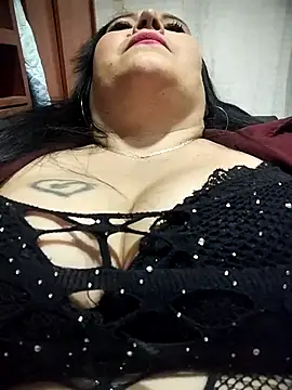 sara pineros online show from 12-14-25, 08:35