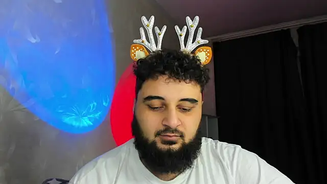 Snapshot of teddy_alan chatting on 12-30-24, 08:58 teddy alan online show from 12-30-24, 08:58