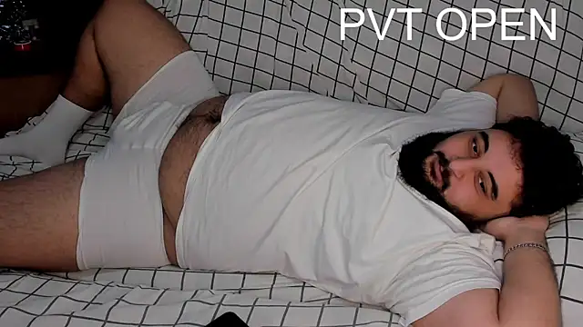 Snapshot of teddy_alan chatting on 03-06-25, 01:14 teddy alan online show from 03-06-25, 01:14