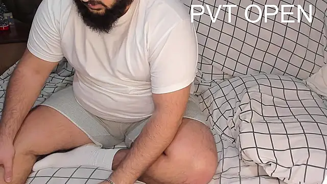 Snapshot of teddy_alan chatting on 03-06-25, 04:17 teddy alan online show from 03-06-25, 04:17