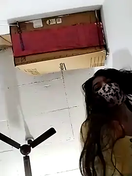 Snapshot of Cute-Ridhima chatting on 12-30-24, 08:43 Cute-Ridhima online show from 12-30-24, 08:43