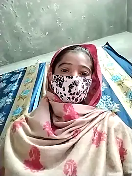 Snapshot of Cute-Ridhima chatting on 01-25-25, 06:34 Cute-Ridhima online show from 01-25-25, 06:34