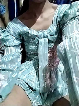 Snapshot of Cute-Ridhima chatting on 02-17-25, 03:04 Cute-Ridhima online show from 02-17-25, 03:04