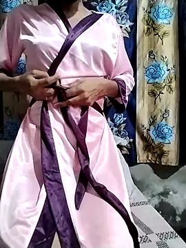 Snapshot of Cute-Ridhima chatting on 02-21-25, 04:18 Cute-Ridhima online show from 02-21-25, 04:18