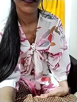 Snapshot of Cute-Ridhima chatting on 10-24-25, 03:14 Cute-Ridhima online show from 10-24-25, 03:14