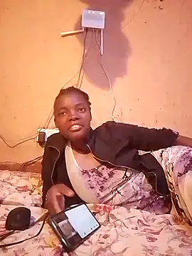 QUEEN-NAIMA online show from 10-03-25, 10:01