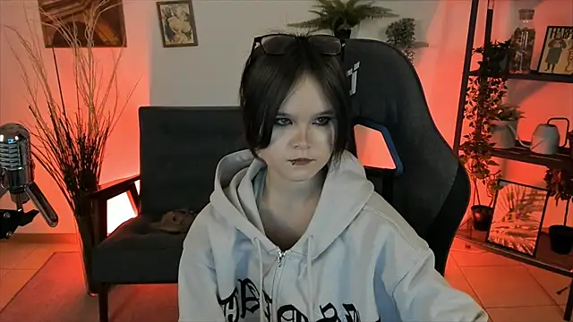 Elainebeness online show from 12-01-24, 11:47