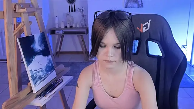 Elainebeness online show from 12-07-24, 07:43