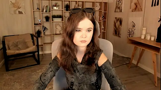 Elainebeness online show from 09-24-25, 07:28