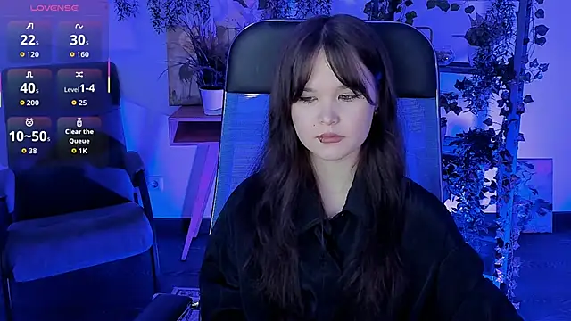 Elainebeness online show from 03-24-26, 07:08