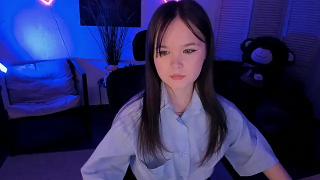 Elainebeness online show from 03-29-26, 06:52