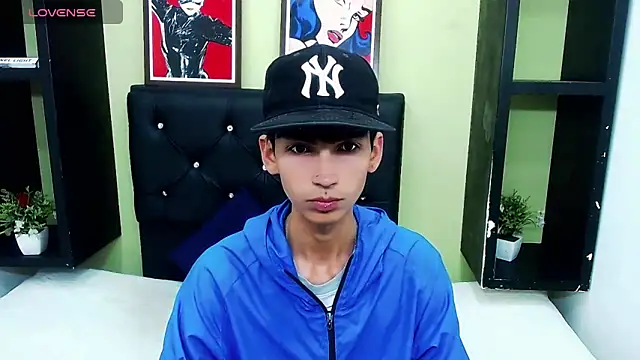 ttimy x boy online show from 01-17-25, 07:38