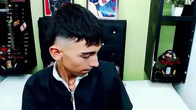 ttimy x boy online show from 01-23-25, 08:24