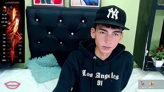 ttimy x boy online show from 02-22-25, 09:59