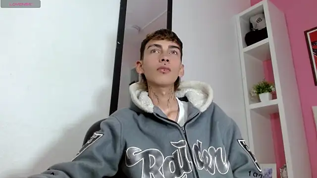 ttimy x boy online show from 09-17-25, 01:24