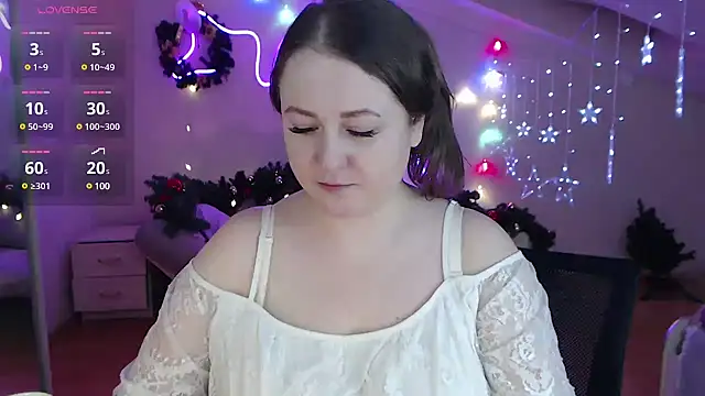 LizzyShine online show from 12-22-24, 09:20